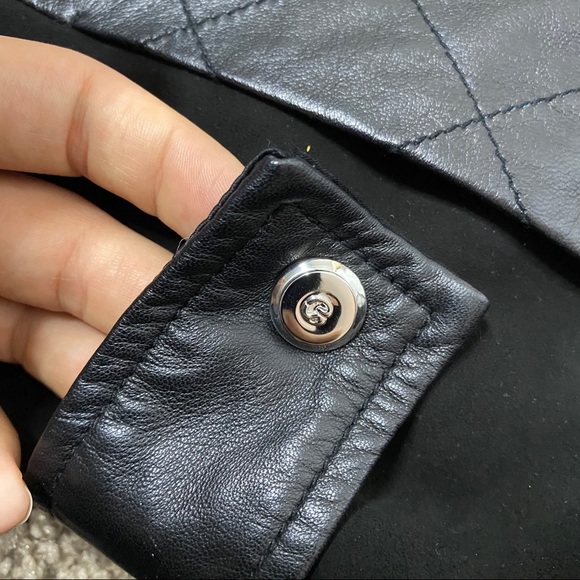 St. John Quilted Leather Zip Up Vest - Picture 9 of 9